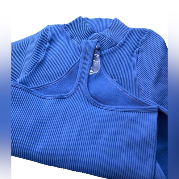 FREE PEOPLE XYZ Recycled Turtleneck
Bodysuit / Deja Blue M/L NWT - Picture 14 of 15